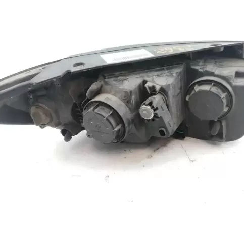 921012B015 фара передня Hyundai Santa Fe 2006
