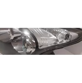 921012R000 фара передняя Hyundai i30 2008