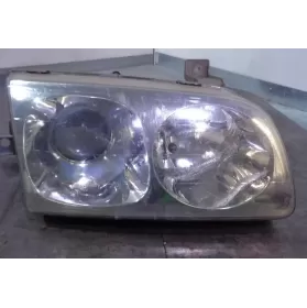 921043A020 фара передняя Hyundai Trajet 2001