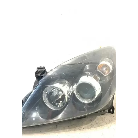 93185605 фара передня Opel Astra H 2007