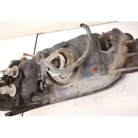 935702-06 фара передня Subaru Legacy 2002