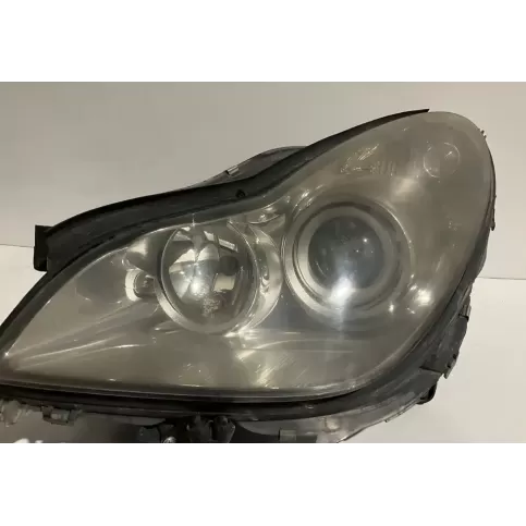 A1688208361 фара передняя Mercedes-Benz ML AMG W166 2011