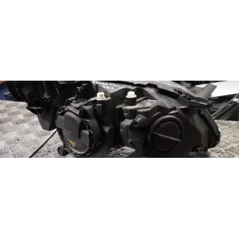 A1698204561 фара передняя Mercedes-Benz B W245 2007