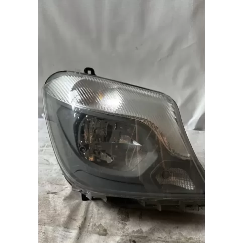 A9068203200 фара передняя Mercedes-Benz Sprinter W901 W902 W903 W904 2005