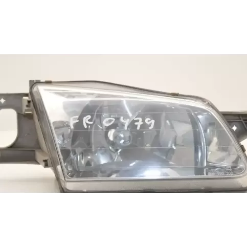 BJ1V-51-030B фара передня Mazda 323 F 1998