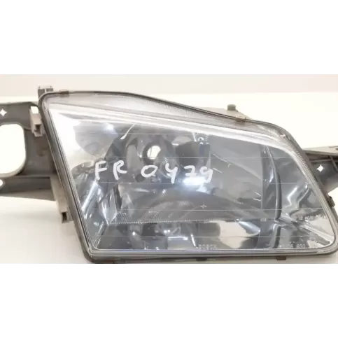 BJ1V-51-030B фара передня Mazda 323 F 1998