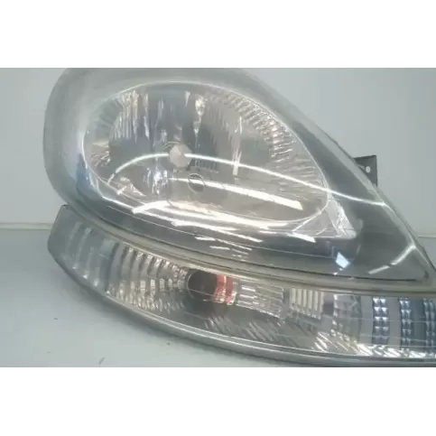E2-A4-32-2 фара передняя Nissan Primastar 2001