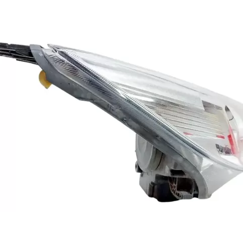 F1EB13W029AC фара передняя Ford Focus 2015