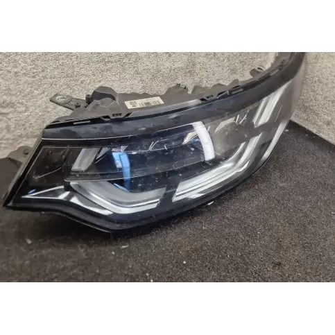 HY3213W030DB фара передняя Land Rover Discovery 5 2019
