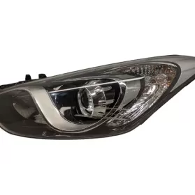 L0090H1YYL8 фара передня Hyundai i30 2014