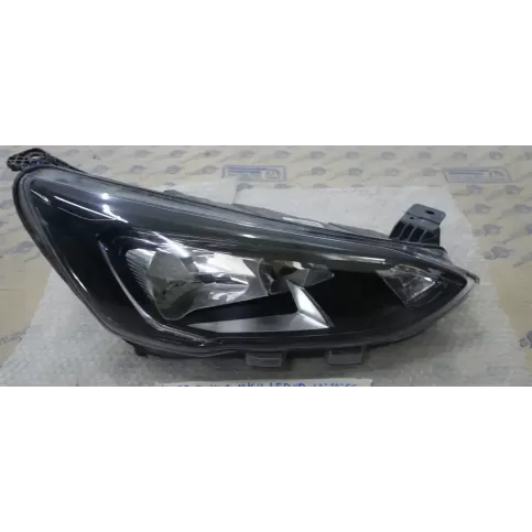MX7B13E014CC фара передняя Ford Focus 2022