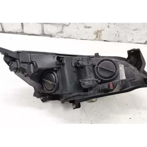 0100110700007307 фара передняя Opel Astra J 2011
