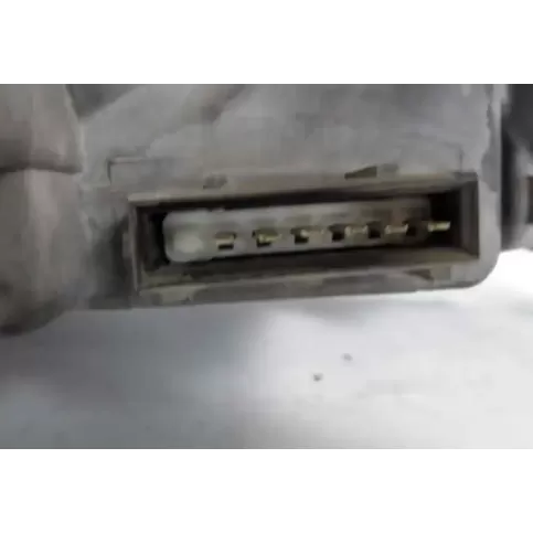 03301037021 фара передняя Peugeot 406 2000