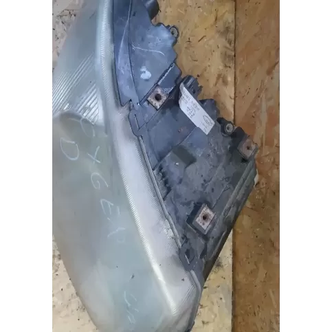 04857832ABG фара передняя Chrysler Voyager 2004