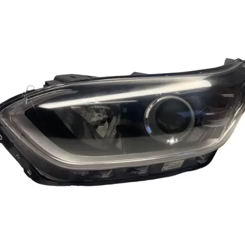 1060202005190649 фара передняя KIA Ceed 2019