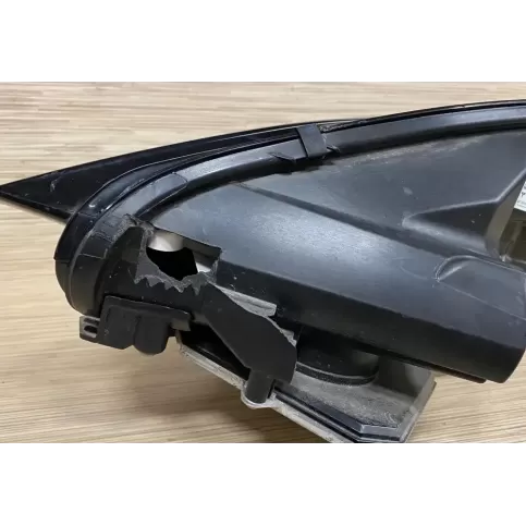 107737200K фара передня Tesla Model 3 2018