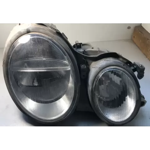 1305235545 фара передняя Mercedes-Benz CLK AMG A208 C208 2001