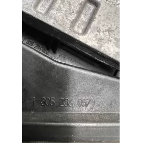 1305236057 фара передняя Audi A4 S4 B7 8E 8H 2008