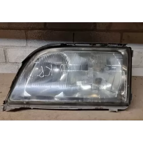 1305321810 фара передняя Mercedes-Benz S W140 1992