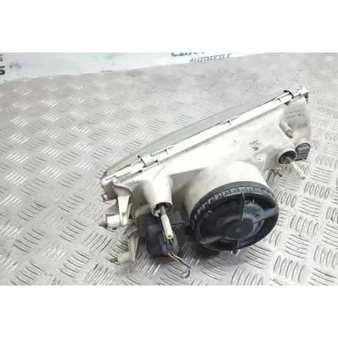 14525900 фара передняя Mitsubishi Carisma 1998