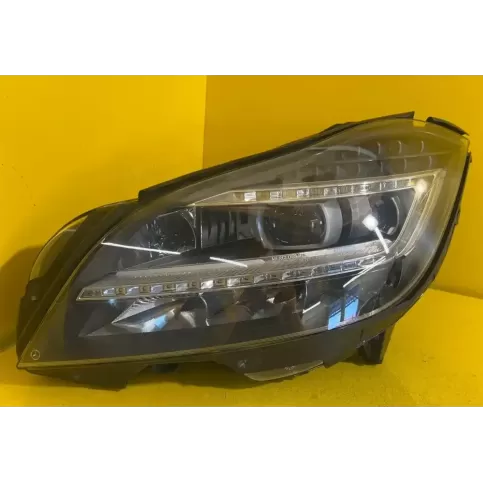 14657 фара передняя Mercedes-Benz CLS AMG C219 2010