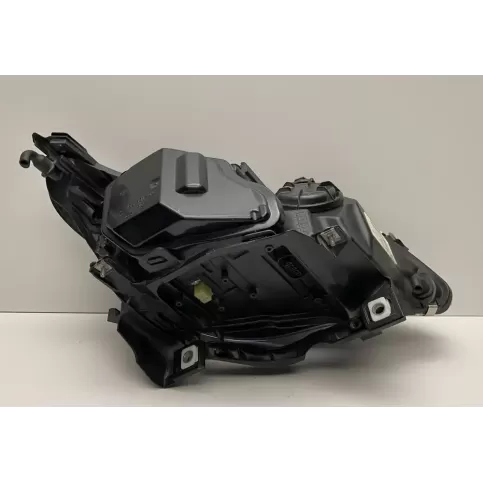 15872300 фара передняя BMW 5 E60 E61 2005