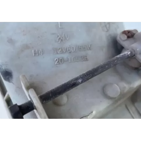 201653B фара передняя Toyota Corolla E90 1990