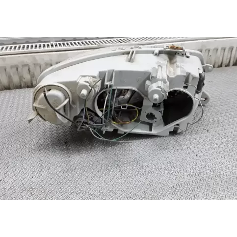 20A122B фара передня Alfa Romeo 147 2002