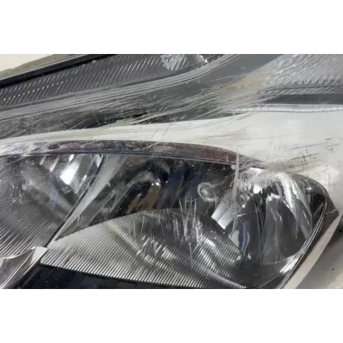 39015502 фара передняя Opel Adam 2013