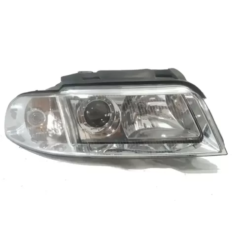 4411137 фара передня Audi A4 S4 B5 8D 1995