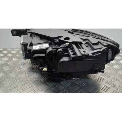 4G0907696H фара передня Volkswagen PASSAT B8 2015