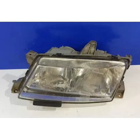 5284450 фара передня Saab 9-5 2001
