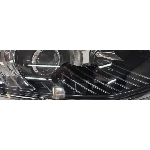 5E1941016B фара передняя Skoda Octavia Mk3 (5E) 2014