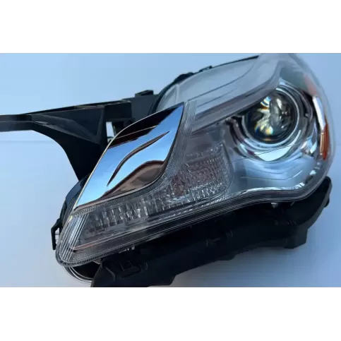 670104201 фара передняя Maserati Quattroporte 2015