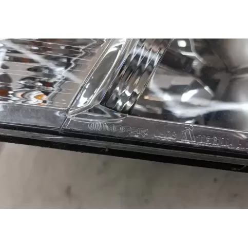 68096438AD фара передняя Dodge PickUp RAM SRT-10 2015