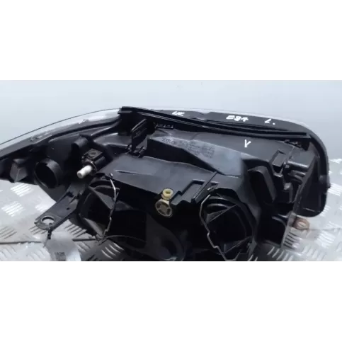 7193389 фара передняя BMW 1 E81 E87 2008