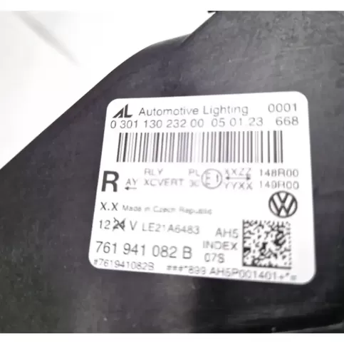 761941082B фара передня Volkswagen Touareg III 2017