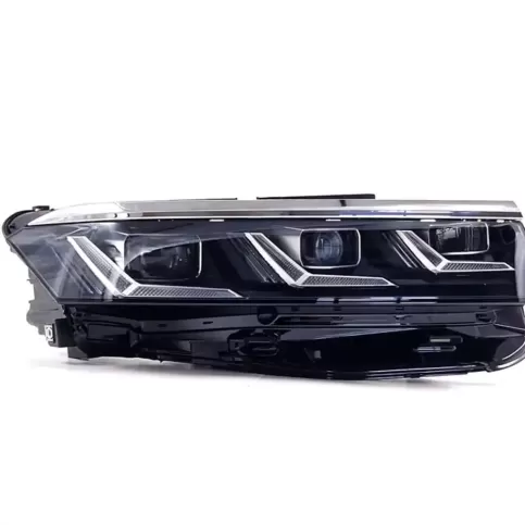 761941082B фара передня Volkswagen Touareg III 2017