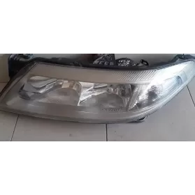 8200002465 фара передняя Renault Laguna II 2002