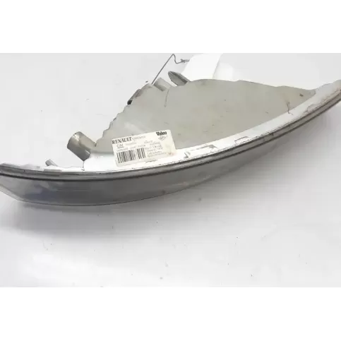 8200154928 фара передняя Nissan Primastar 2001