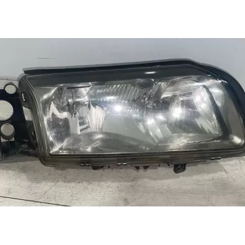 8678543 фара передняя Volvo S80 2005