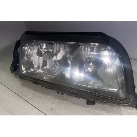 8678543 фара передняя Volvo S80 2005