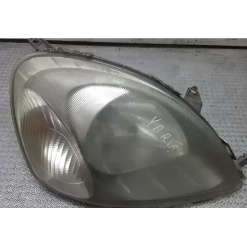89006861 фара передняя Toyota Yaris 2002