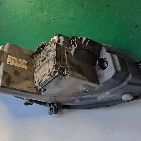 89315811 фара передняя Seat Toledo III (5P) 2007