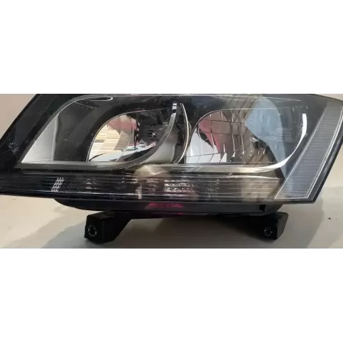 8R0941029M фара передня Audi Q5 SQ5 2010