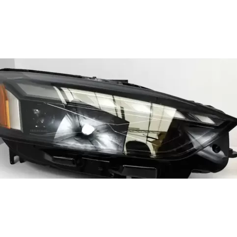 8W6941085F фара передняя Audi A5 2020