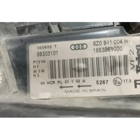 8Z0941006H фара передняя Audi A2 2000