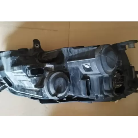 900033721CZS фара передняя Volkswagen PASSAT B7 2013