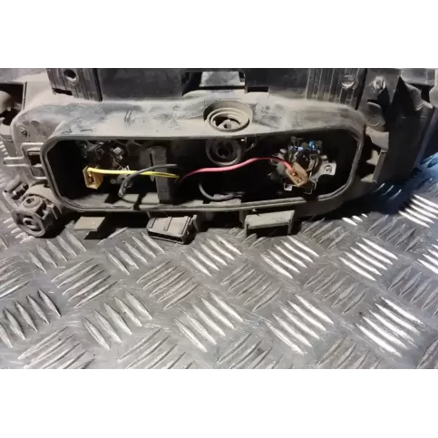 9171104HCR фара передняя Citroen Xantia 1995