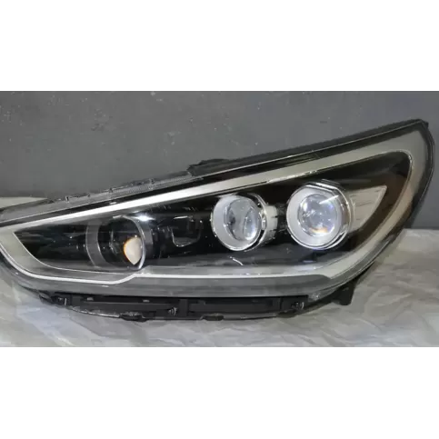 92101-G4100 фара передняя Hyundai i30 2020